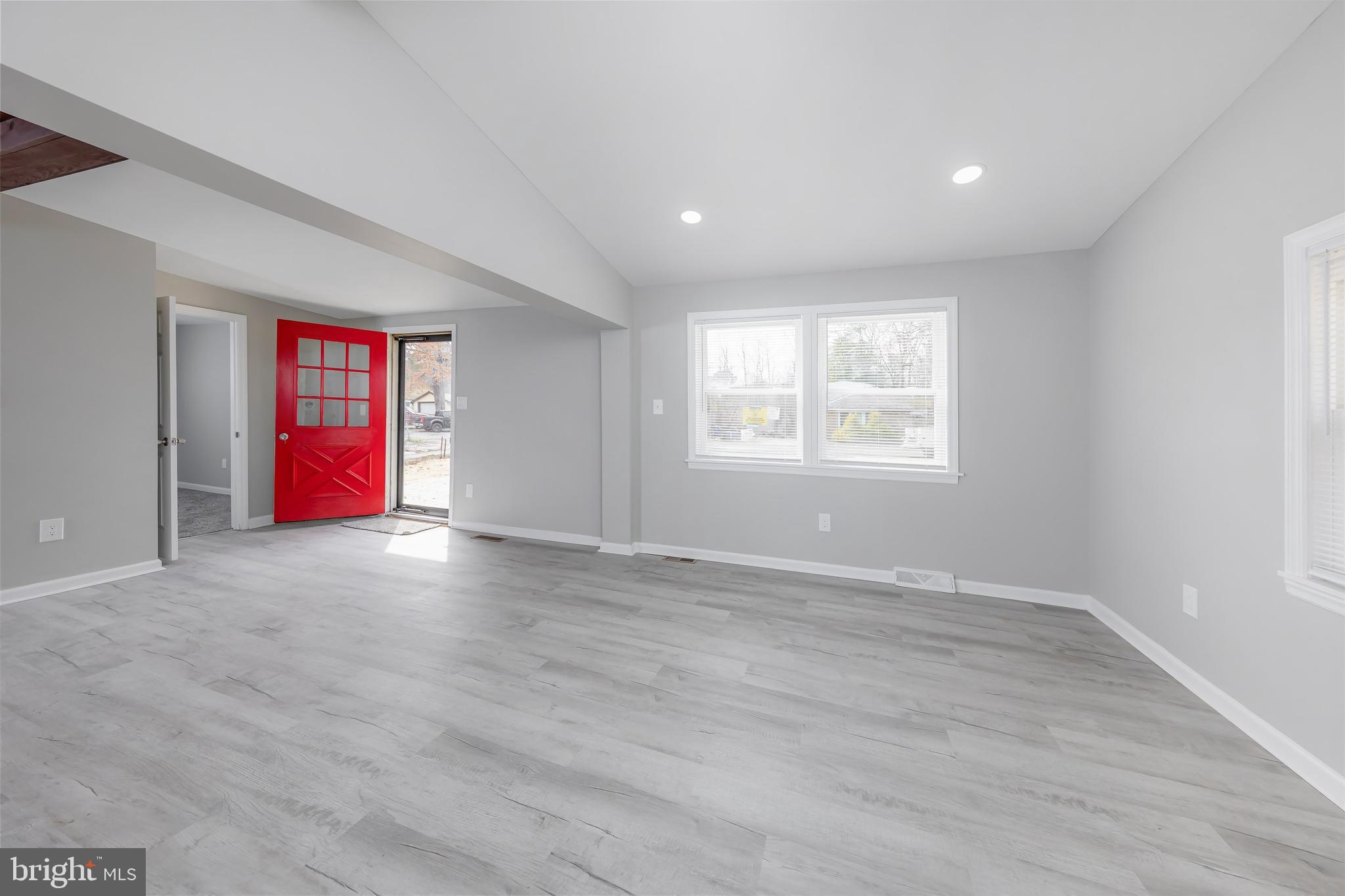 33 Point Breeze Avenue Clementon, NJ 08021 - Photo 6 of 17 Gallery Image 6