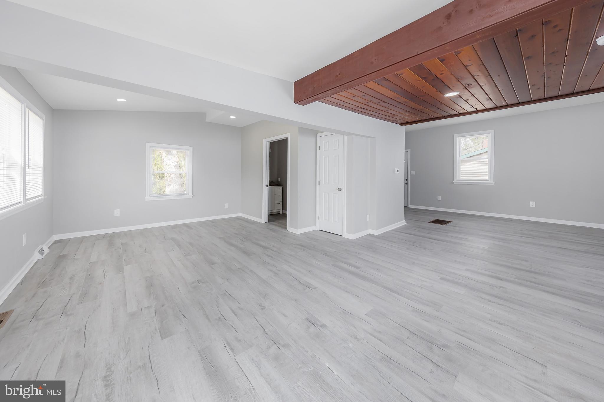 33 Point Breeze Avenue Clementon, NJ 08021 - Photo 8 of 17 Gallery Image 8
