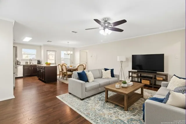 $1,575 | 14716 Hooded Merganser, San Antonio, TX 78253