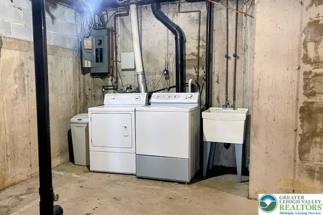 $2,400 | 1808 Bent Pine Hill, Fogelsville, PA 18051