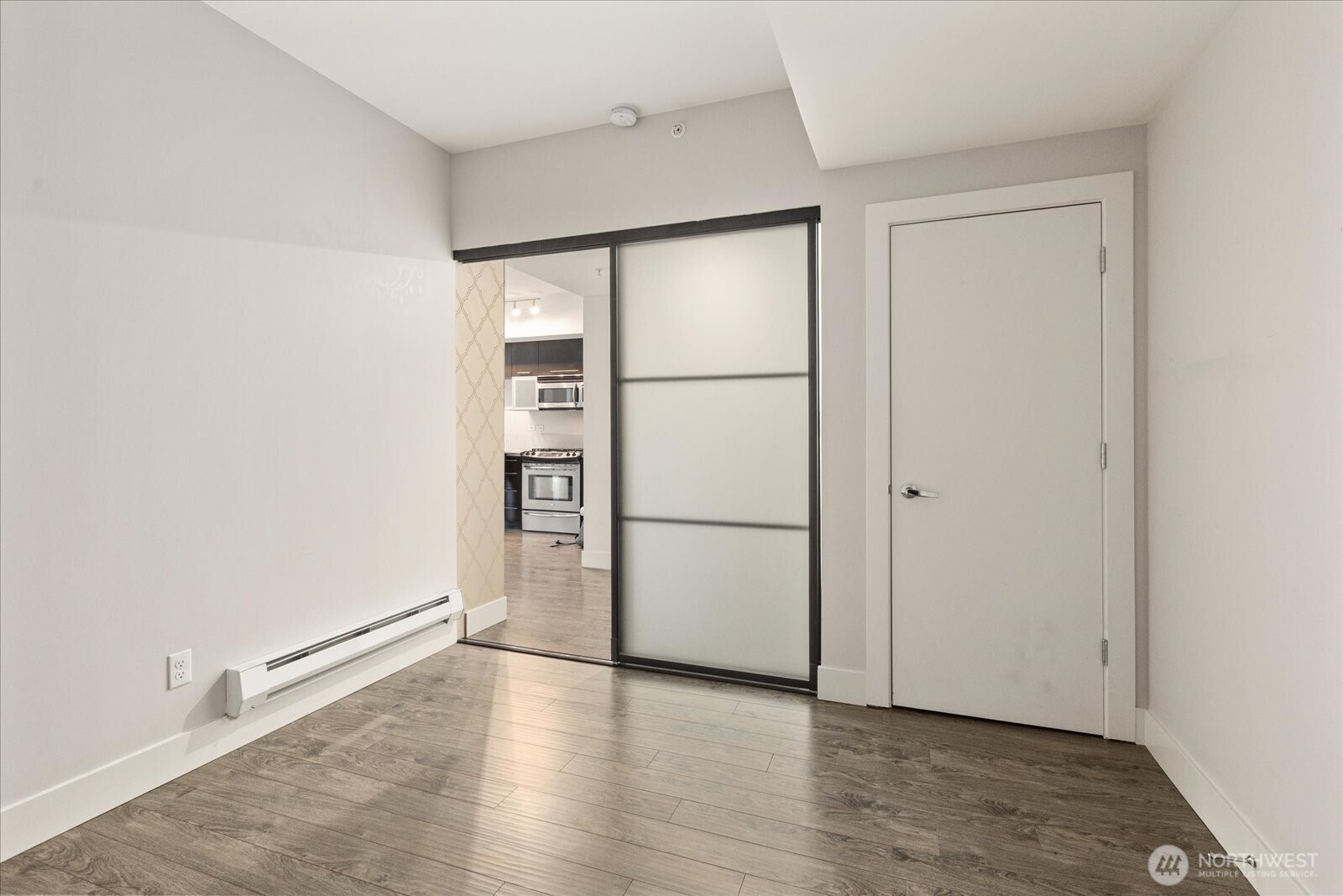 2911 2nd Avenue, Unit 404 Seattle, WA 98121 - Photo 23 of 40