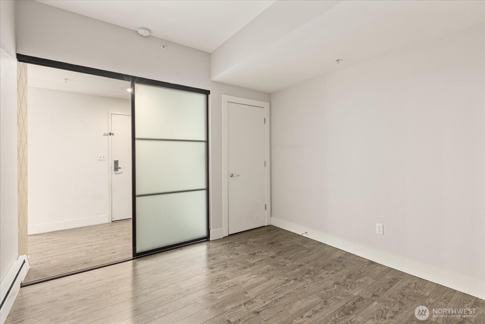 2911 2nd Avenue, Unit 404 Seattle, WA 98121 - Photo 24 of 40
