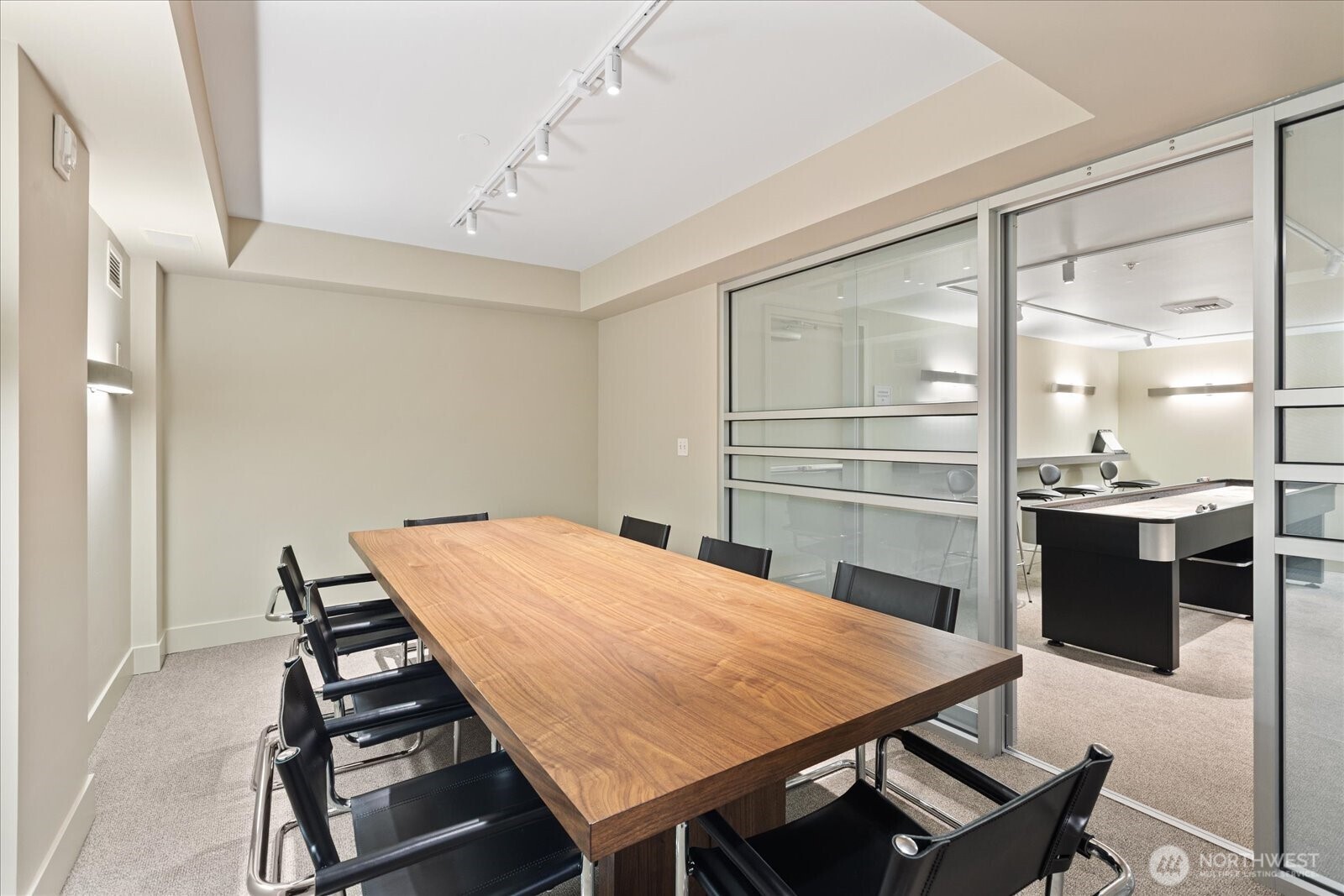 2911 2nd Avenue, Unit 404 Seattle, WA 98121 - Photo 32 of 40