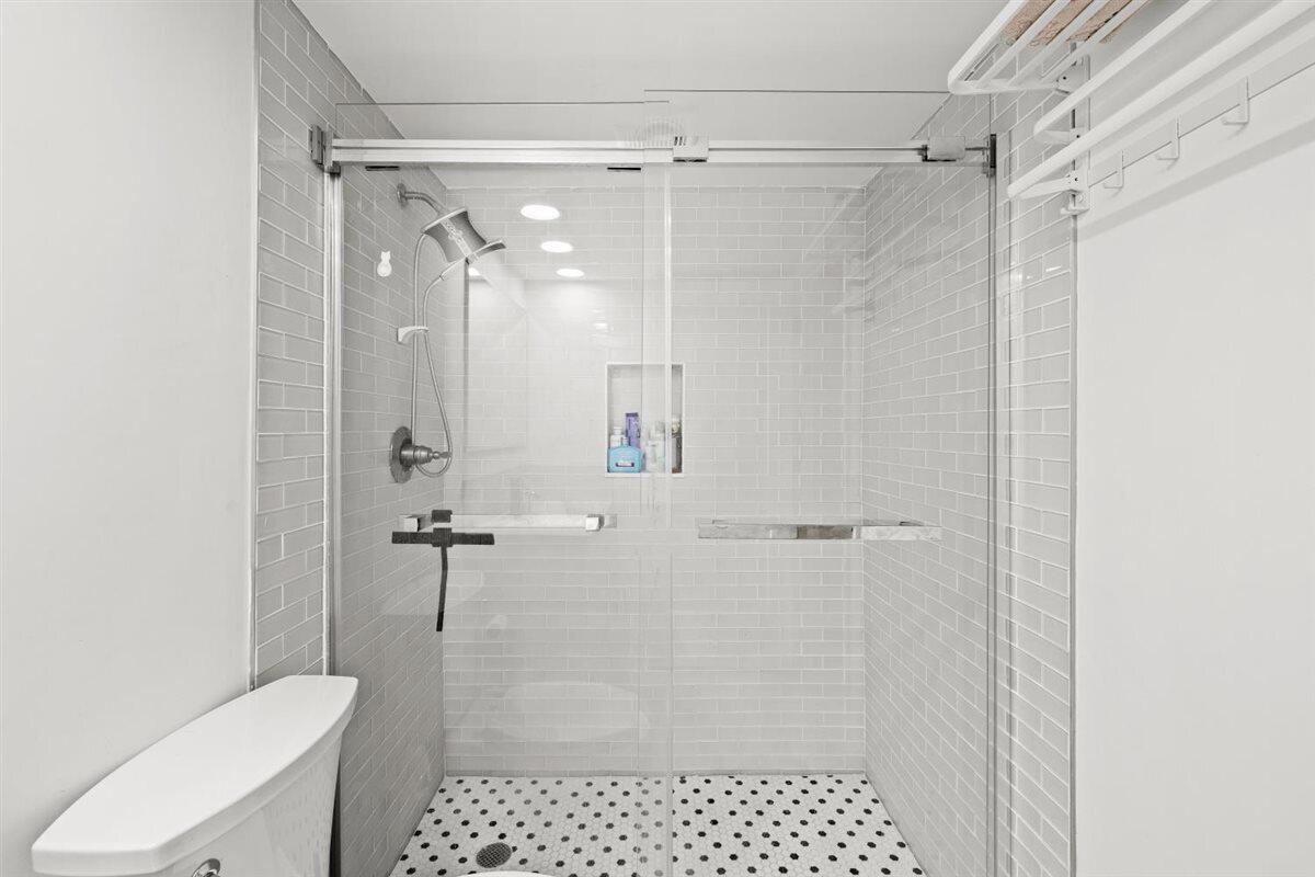 1401 North Riverside Drive, Unit 1104 Pompano Beach, FL 33062 - Photo 15 of 31 16-424A7422