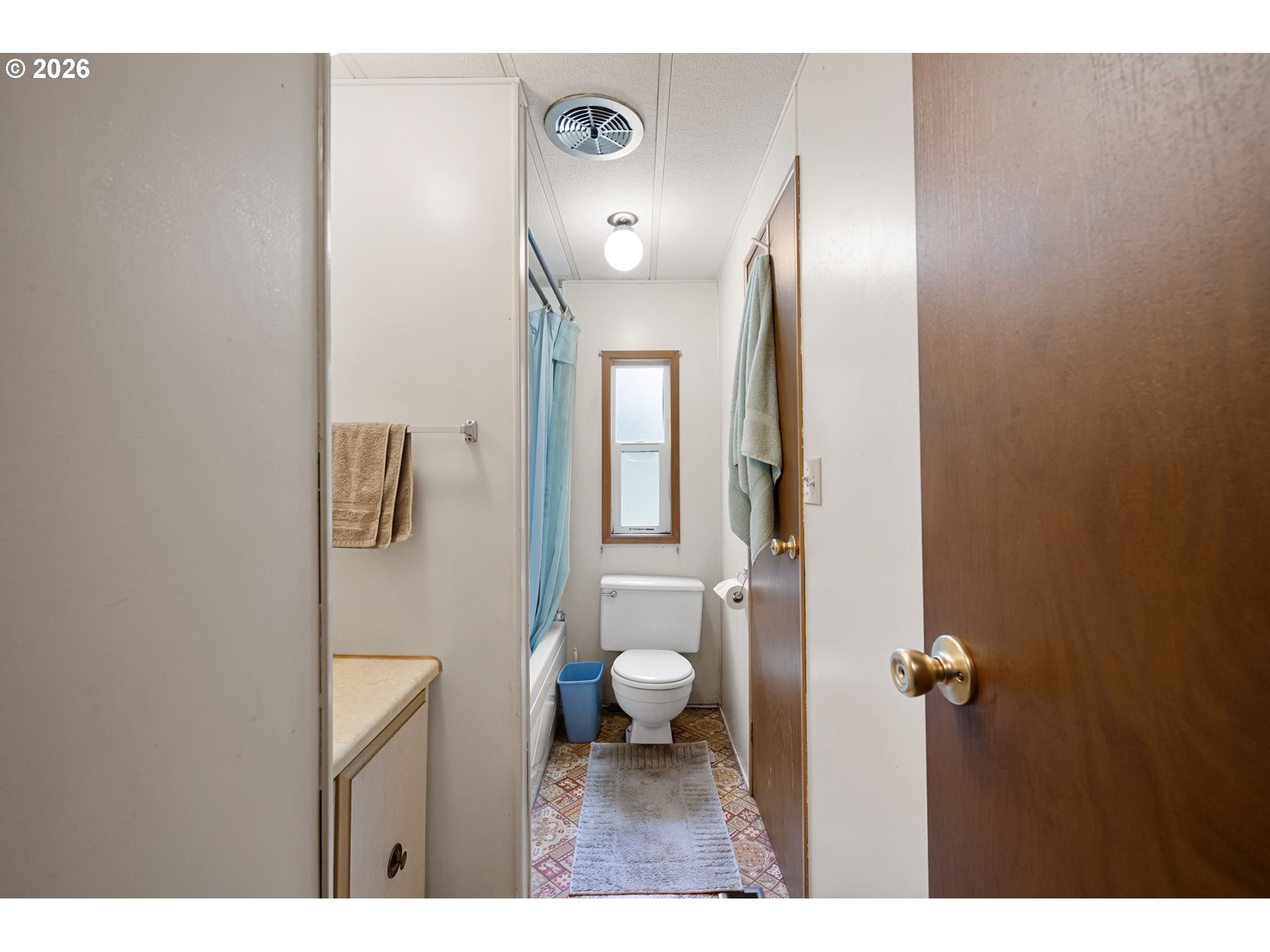 4826 Rhododendron Loop Florence, OR 97439 - Photo 22 of 41 a bathroom with a toilet