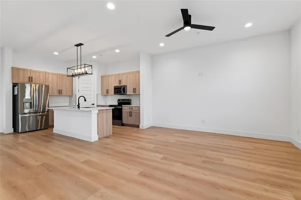 $2,900 | 8901 Lowell Street, Rowlett, TX 75089