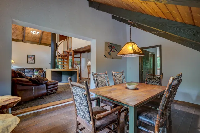 $649,000 | 65 Mittenwald Strasse, Bartlett, NH 03838