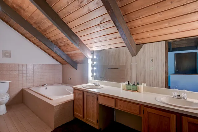 $649,000 | 65 Mittenwald Strasse, Bartlett, NH 03838