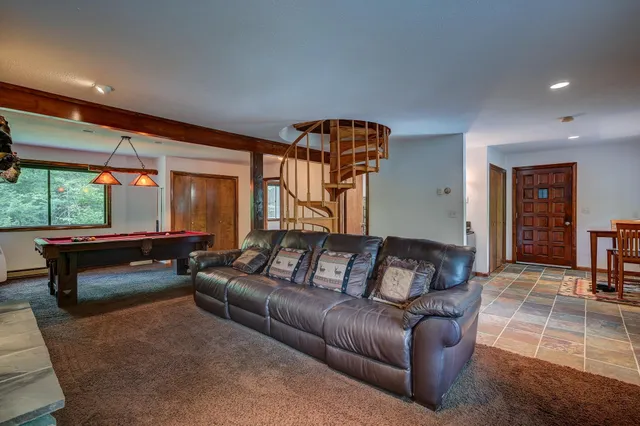 $649,000 | 65 Mittenwald Strasse, Bartlett, NH 03838