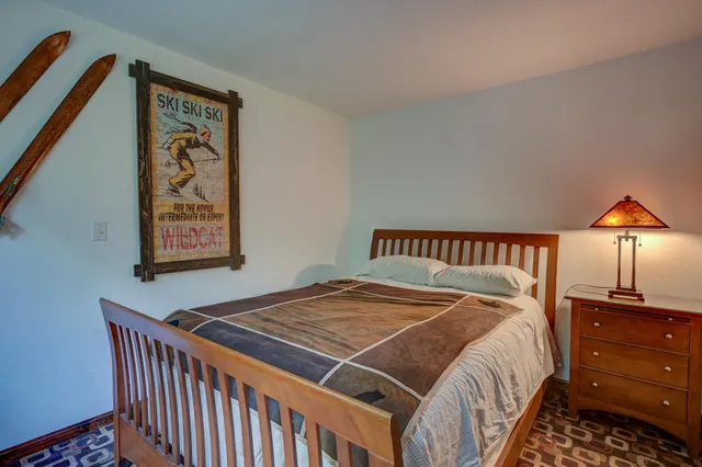 $649,000 | 65 Mittenwald Strasse, Bartlett, NH 03838