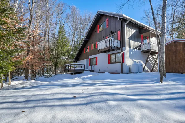 $649,000 | 65 Mittenwald Strasse, Bartlett, NH 03838