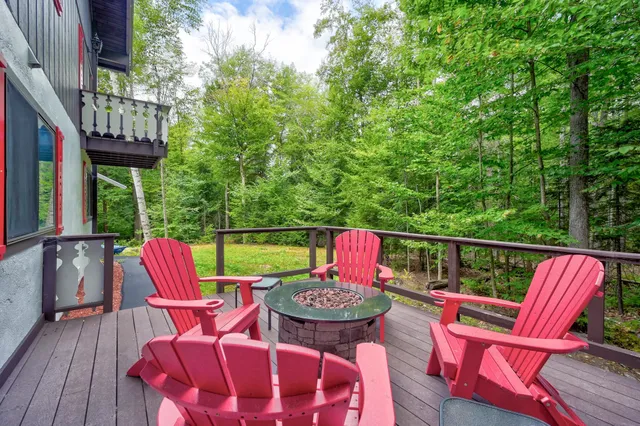 $649,000 | 65 Mittenwald Strasse, Bartlett, NH 03838