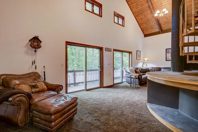 $649,000 | 65 Mittenwald Strasse, Bartlett, NH 03838