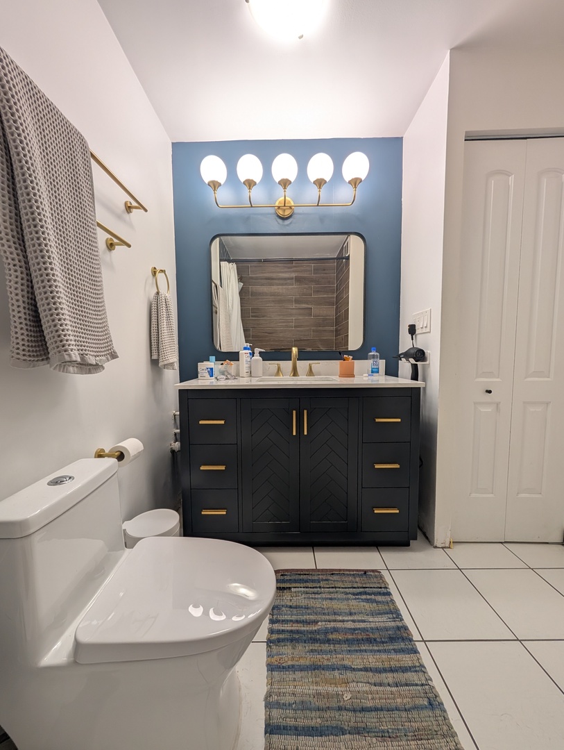 5455 North Sheridan Road, Unit 1008 Chicago, IL 60640 - Photo 11 of 12