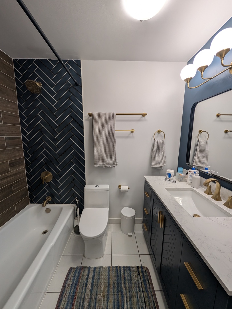 5455 North Sheridan Road, Unit 1008 Chicago, IL 60640 - Photo 10 of 12