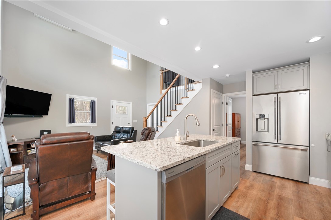 461 Brayman Hollow Road Pomfret, CT 06259 - Photo 14 of 44 Gallery Image 14
