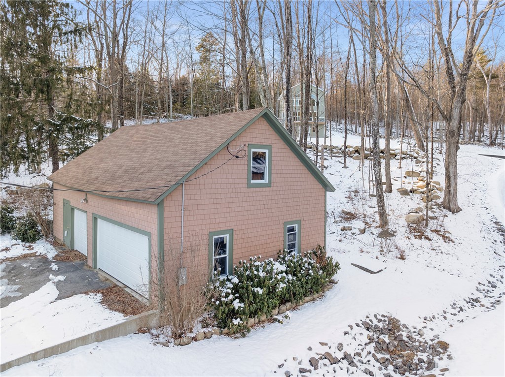 461 Brayman Hollow Road Pomfret, CT 06259 - Photo 7 of 44 Gallery Image 7