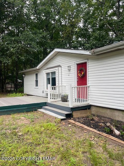 40 Prescott Road White Haven, PA 18661 - Photo 4 of 48 a front view of a house with a yard