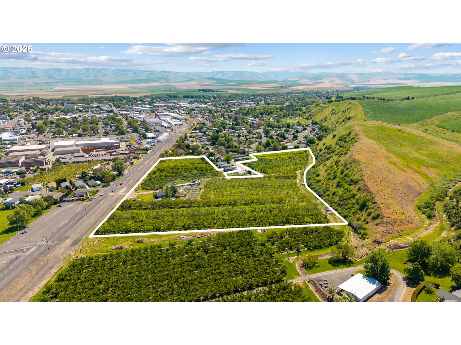 633 County Road Milton Freewater, OR 97862 - Photo 2 of 6