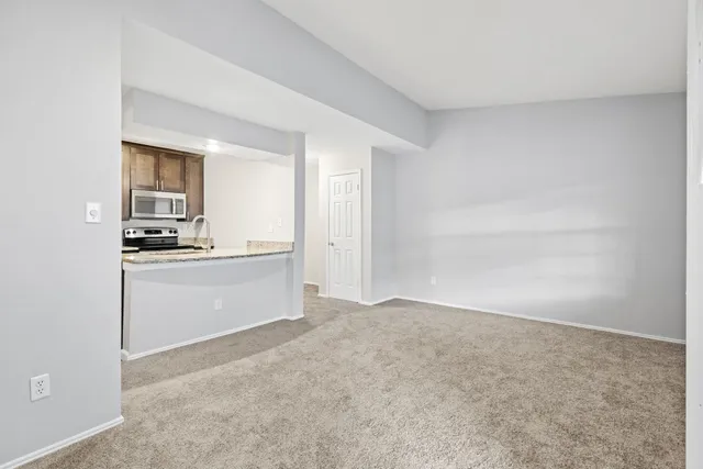 $2,249 | 609 Route 23 Wayne Nj 07470, Unit 1349, Wayne, NJ 07470