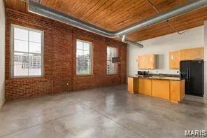 $1,250 | 721 North 17th Street, Unit 306, St. Louis, MO 63103