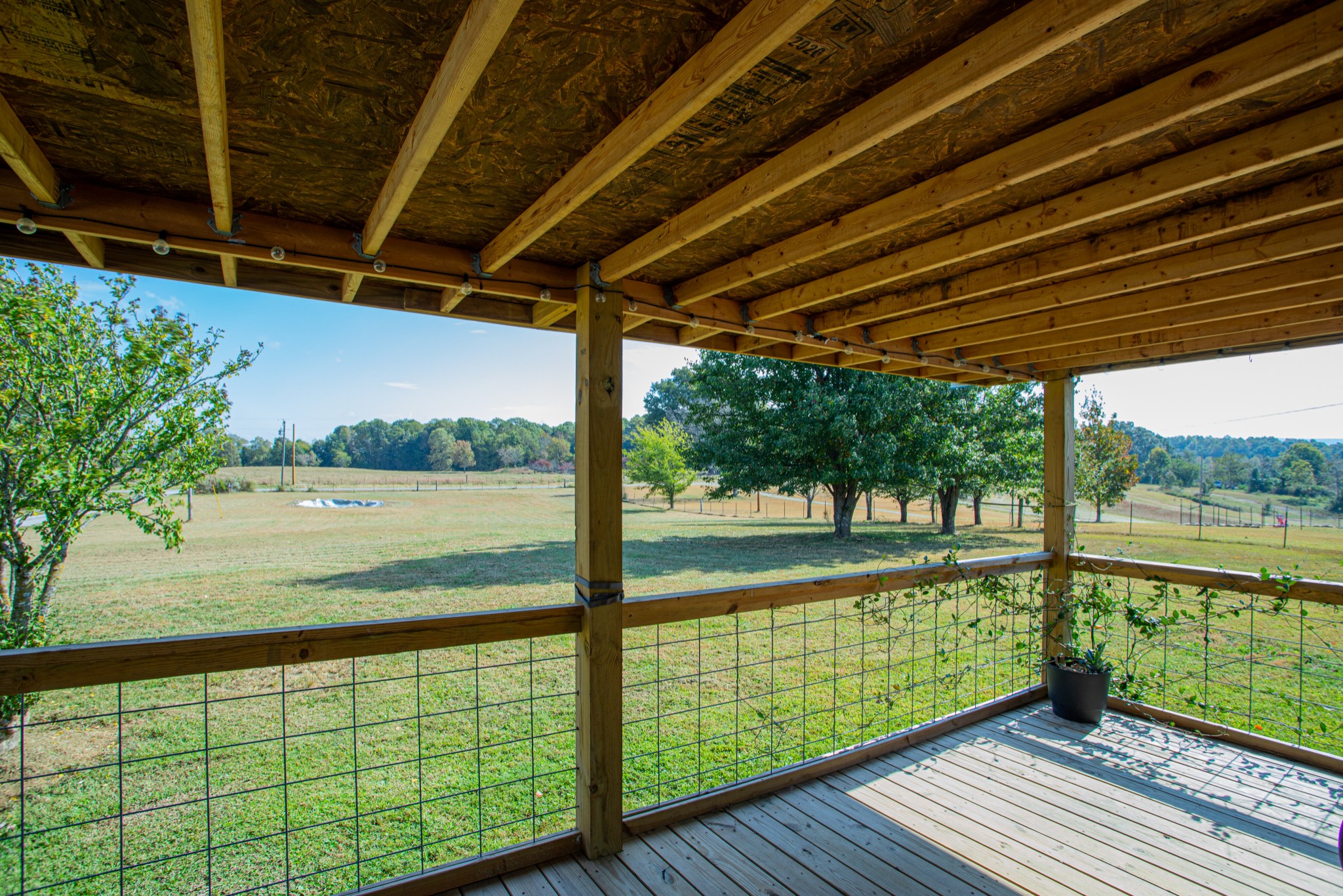 1394 Harpo Road Manchester, TN 37355 - Photo 4 of 32 a view of outdoor space with swimming pool