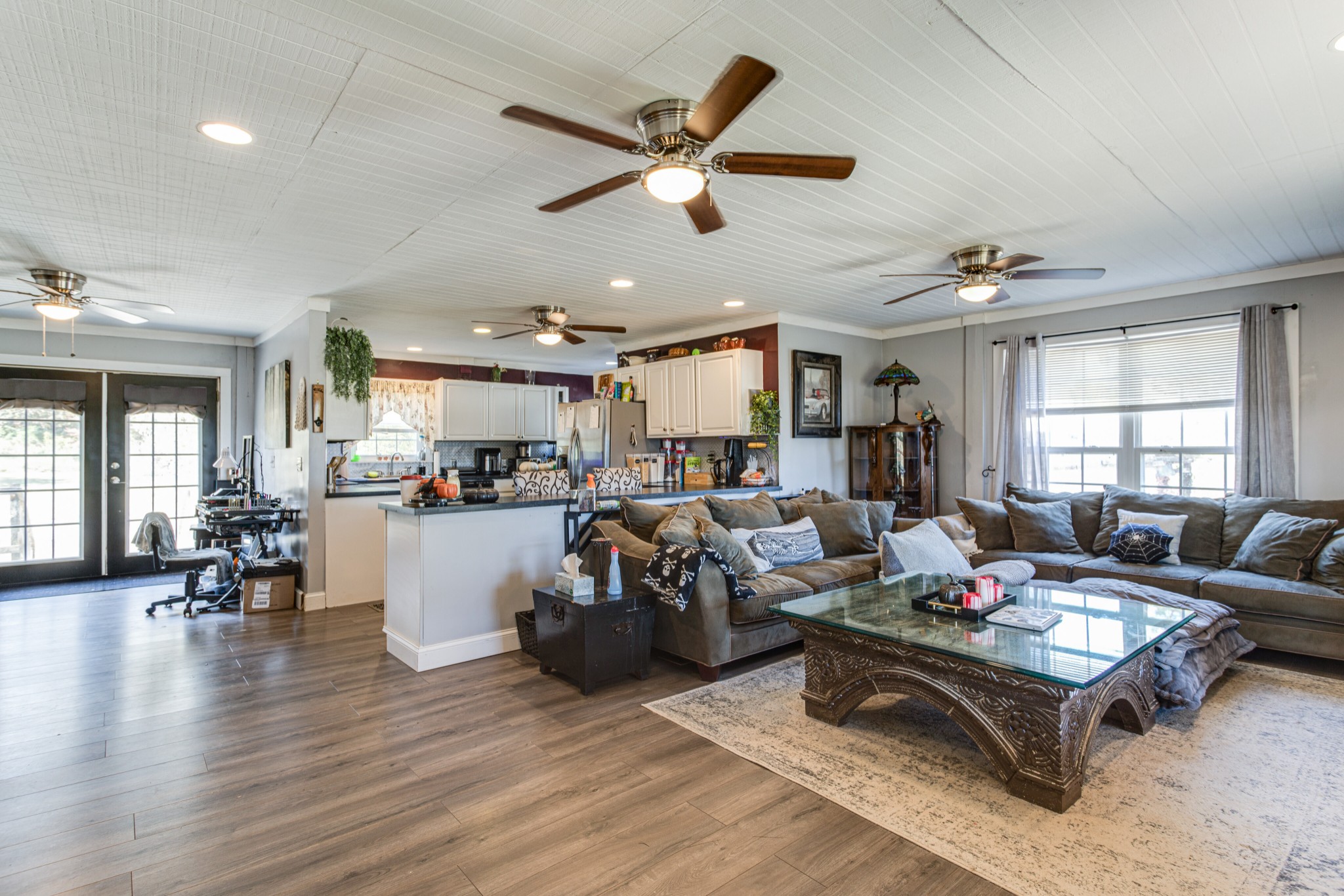 1394 Harpo Road Manchester, TN 37355 - Photo 5 of 32 a living room with furniture kitchen view and a large window
