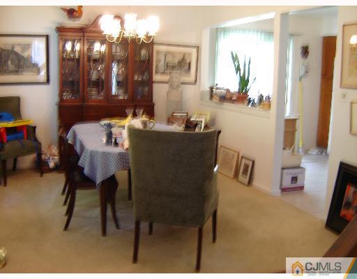 901 Maplecrest Road Edison, NJ 08820 - Photo 7 of 7