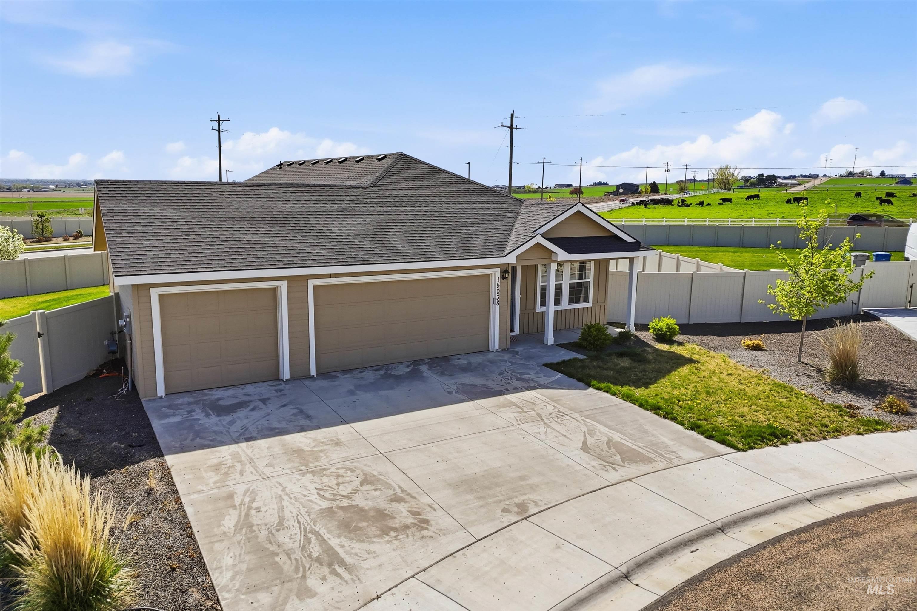 15038 Cumulus Place Caldwell, ID 83607 - Photo 3 of 43