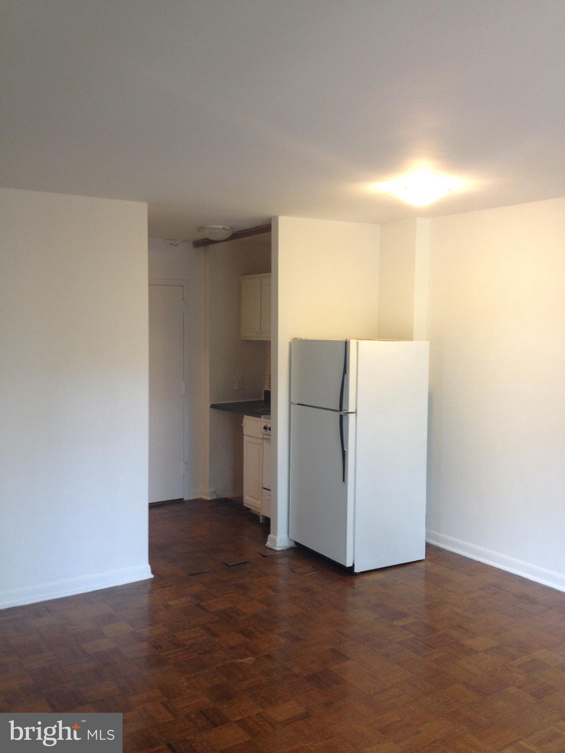 950 25th Street Northwest, Unit 211N Washington, DC 20037 - Photo 4 of 6