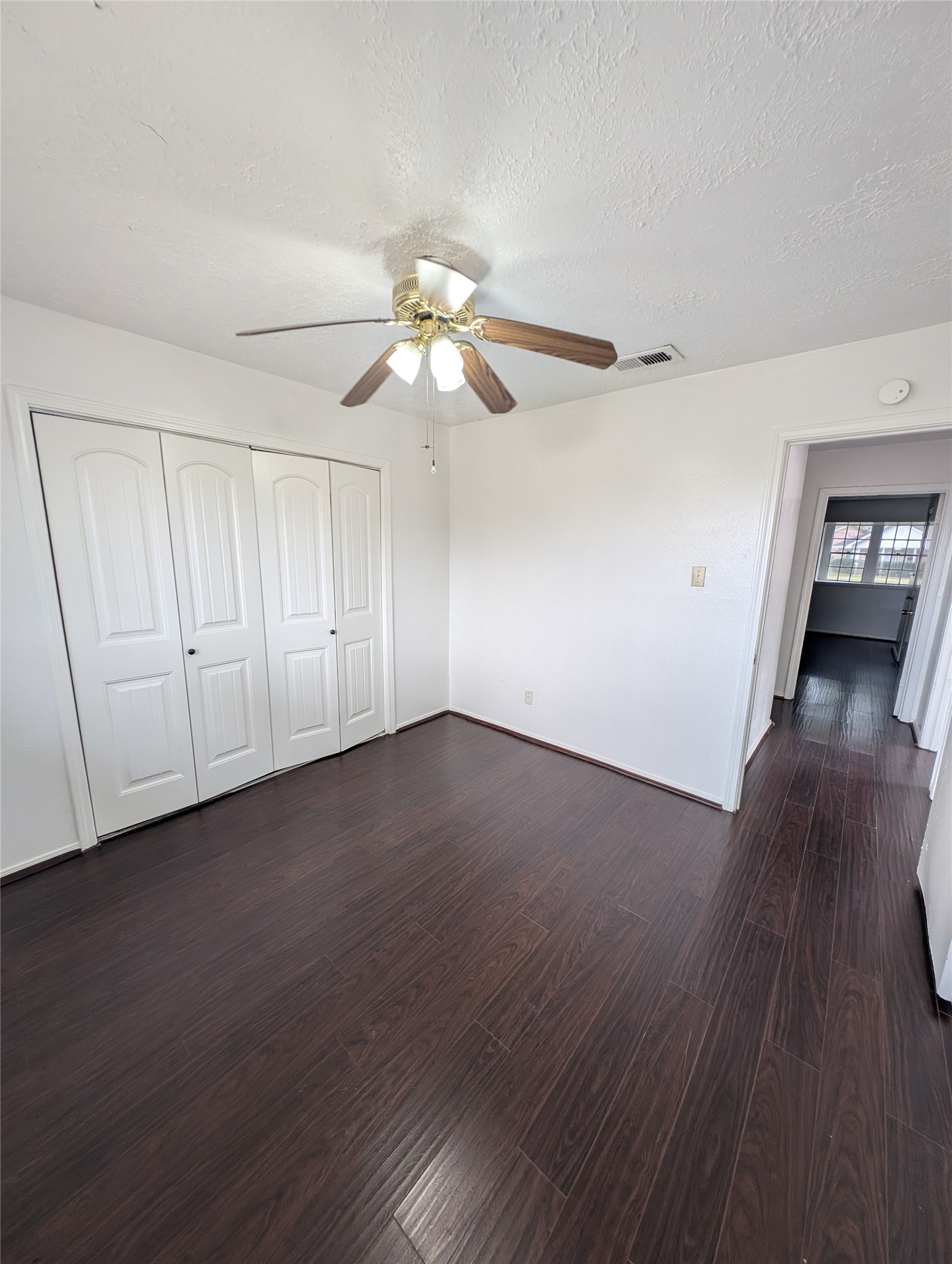 8703 Collingsdale Road La Porte, TX 77571 - Photo 2 of 9