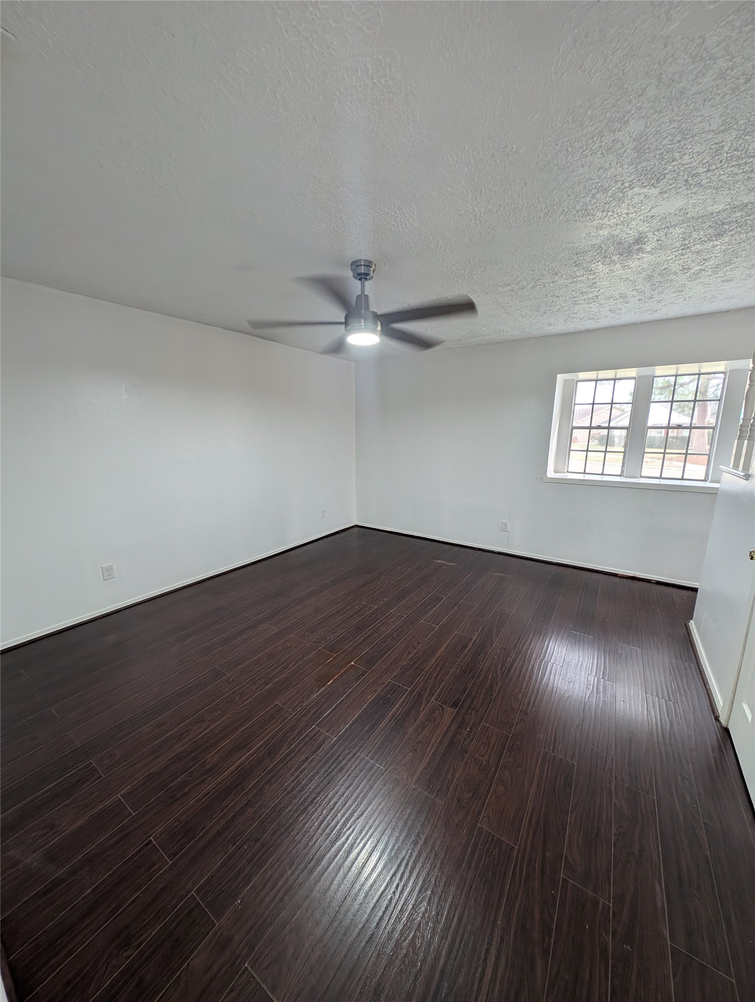 8703 Collingsdale Road La Porte, TX 77571 - Photo 4 of 9