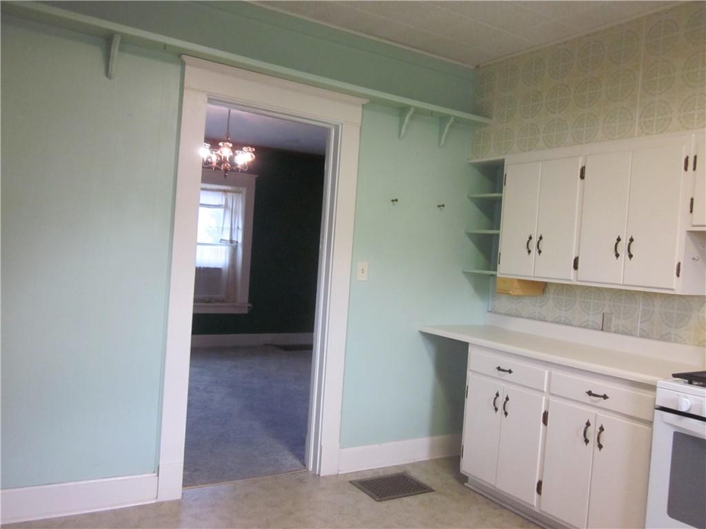 1728 Maple Street Columbus, IN 47201 - Photo 12 of 28 Gallery Image 12