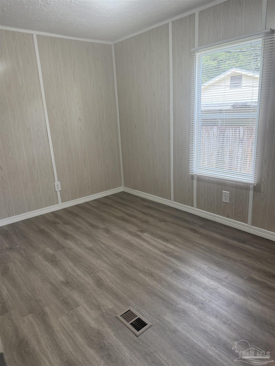 5227 Chestnut Avenue Pace, FL 32571 - Photo 11 of 51