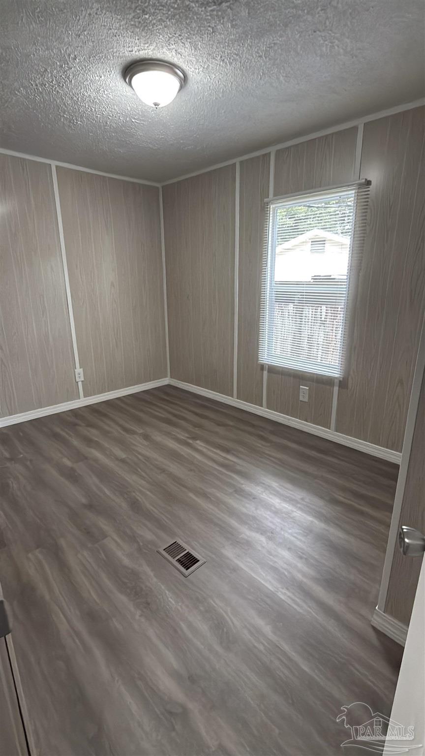 5227 Chestnut Avenue Pace, FL 32571 - Photo 9 of 51