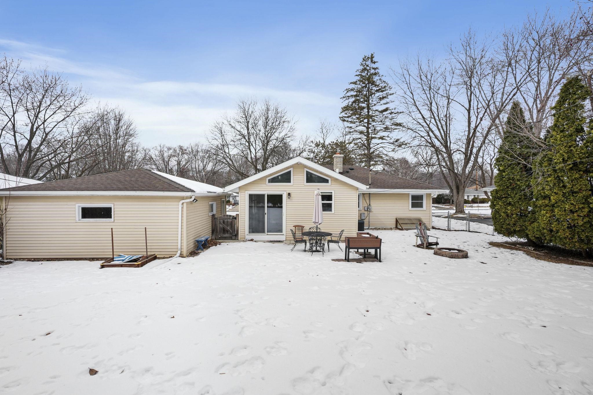 4309 Portland Parkway Madison, WI 53714 - Photo 41 of 45