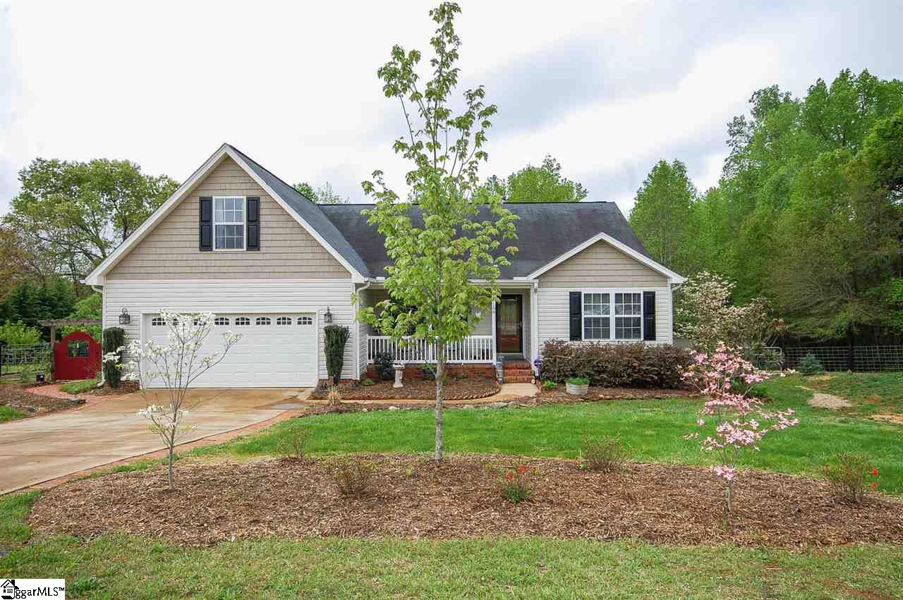 108 State Rd S-42-657 Duncan, SC 29334 - Photo 1 of 36 Gallery Image 1