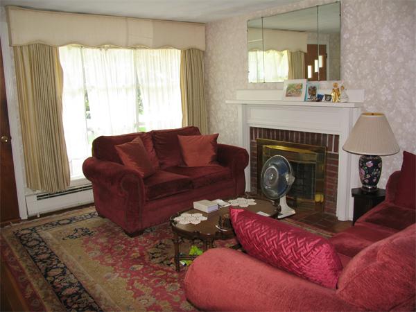 32 Redfield Road Wakefield, MA 01880 - Photo 3 of 9 Gallery Image 3