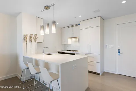 $25,000 | 20 Melrose Terrace, Unit 606, Long Branch, NJ 07740