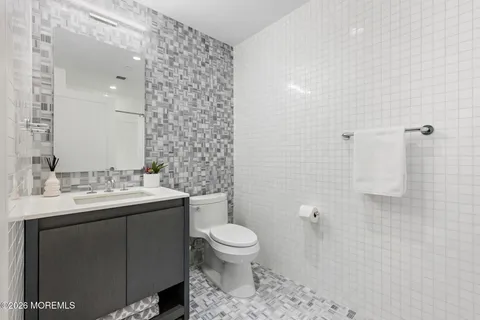 $25,000 | 20 Melrose Terrace, Unit 606, Long Branch, NJ 07740