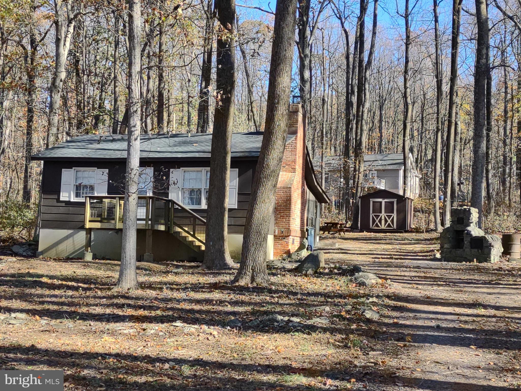 211 Cliff Road Linden, VA 22642 - Photo 2 of 20