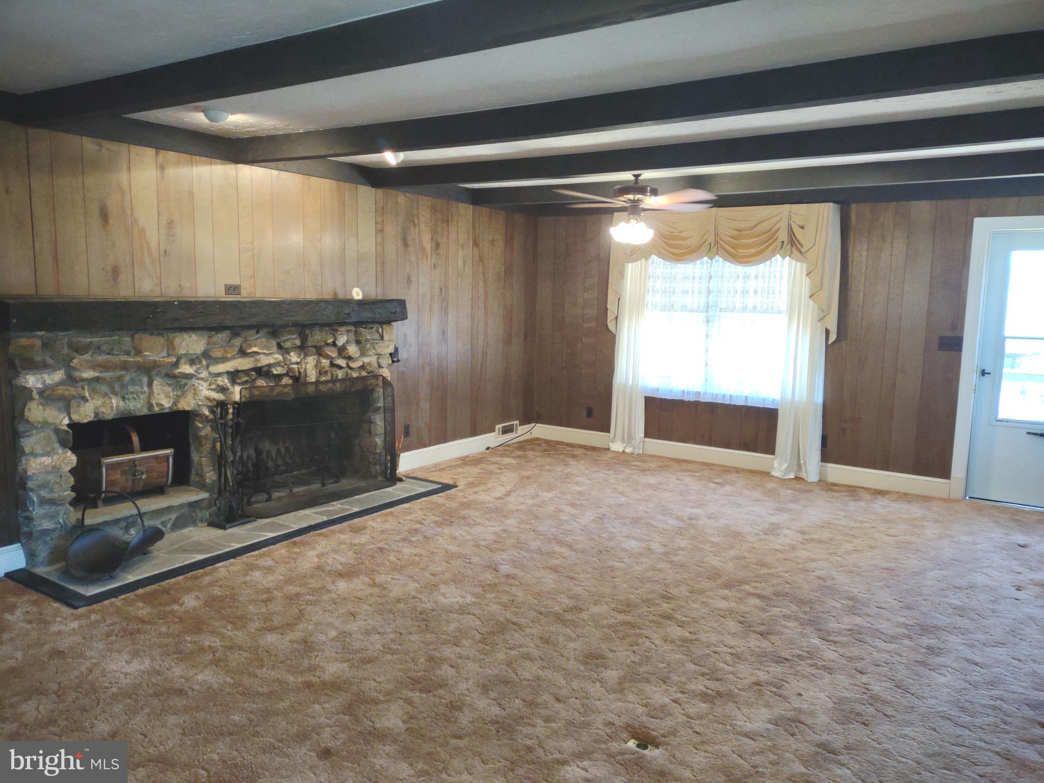 211 Cliff Road Linden, VA 22642 - Photo 4 of 20