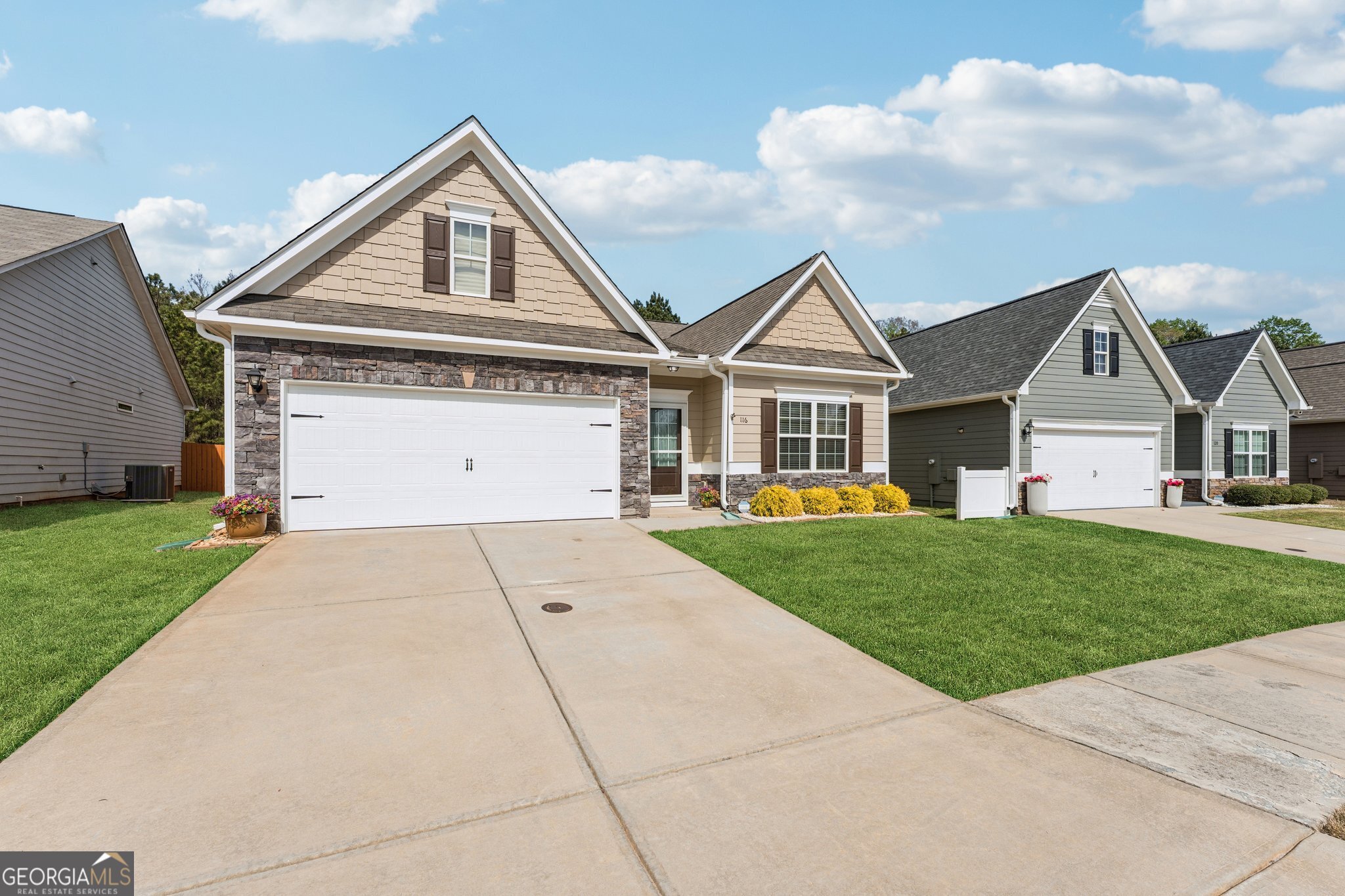 116 Thomaston Street Newnan, GA 30263 - Photo 5 of 58