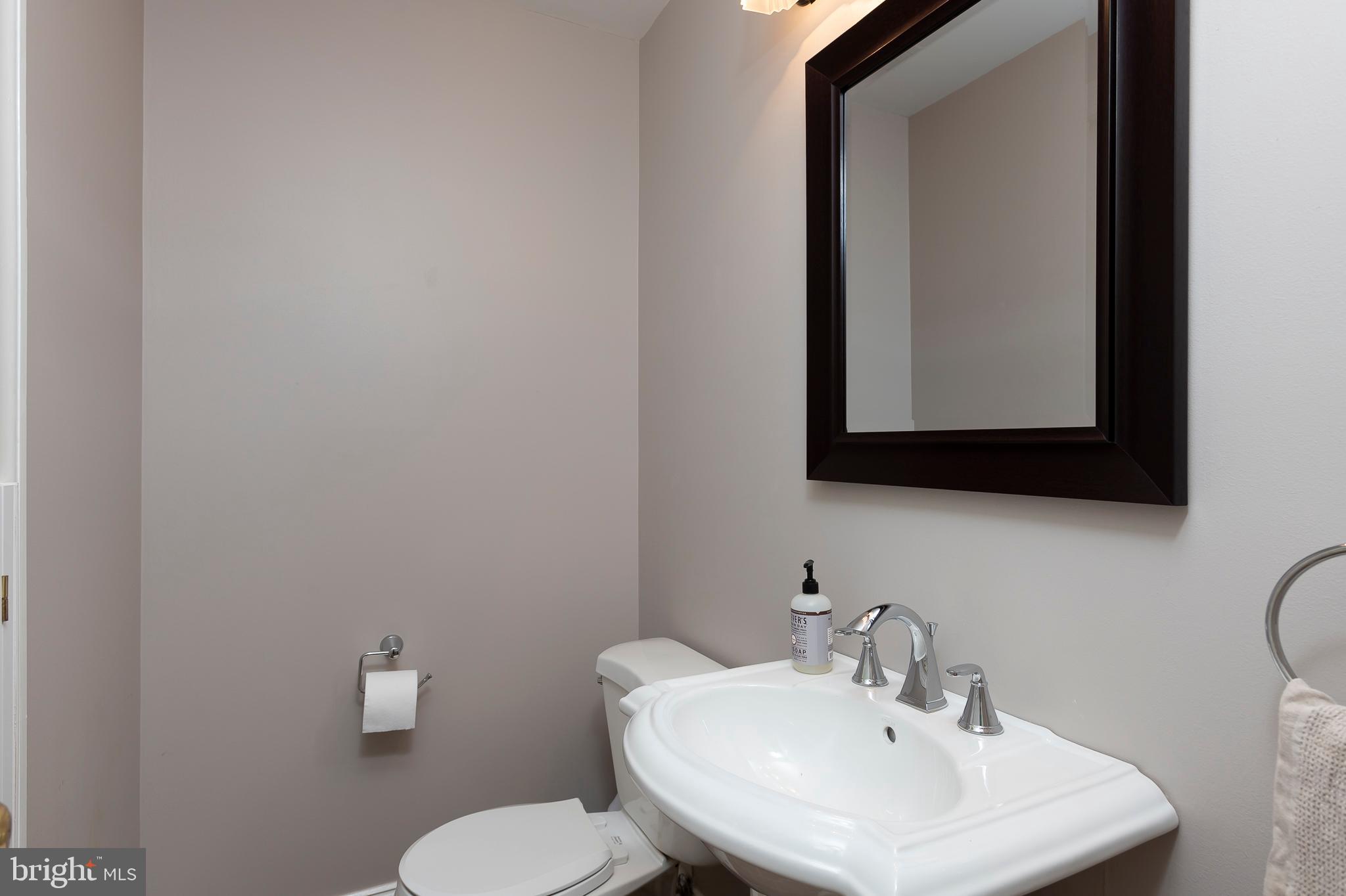 5235 Griffith Road Laytonsville, MD 20882 - Photo 17 of 31 Half Bathroom