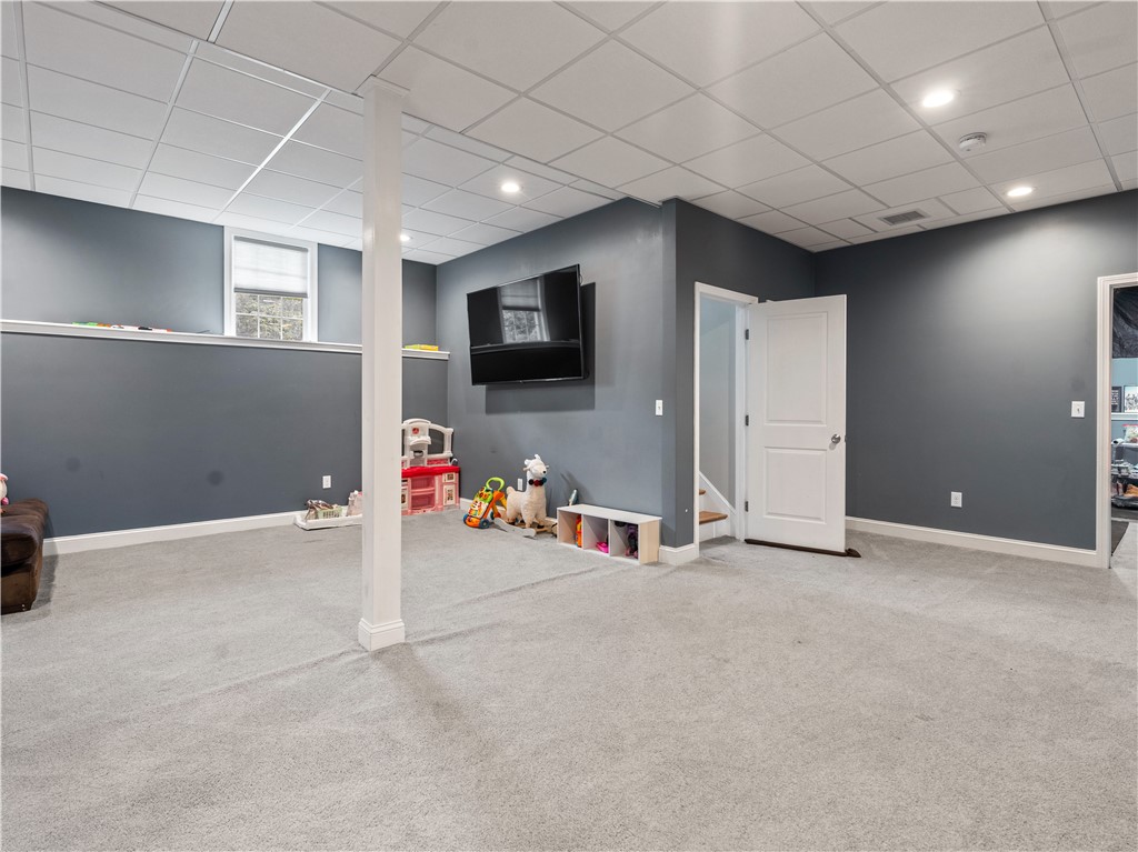 65 Evergreen Road Attleboro, MA 02703 - Photo 23 of 27 Gallery Image 23
