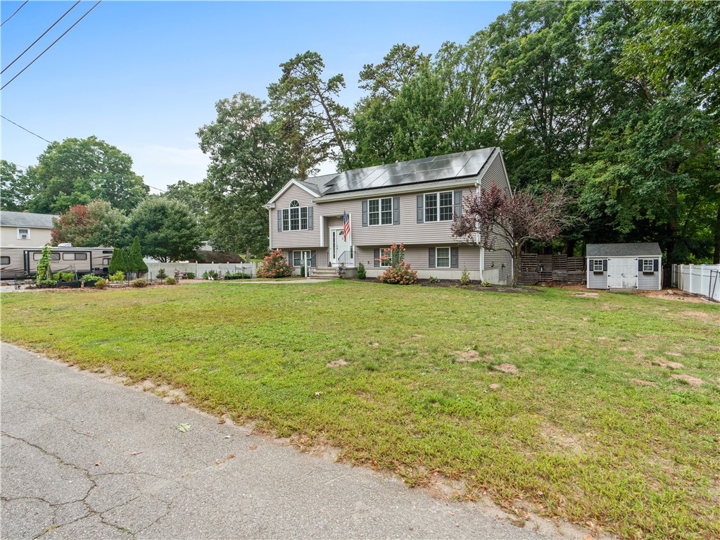 65 Evergreen Road Attleboro, MA 02703 - Photo 3 of 27 Gallery Image 3