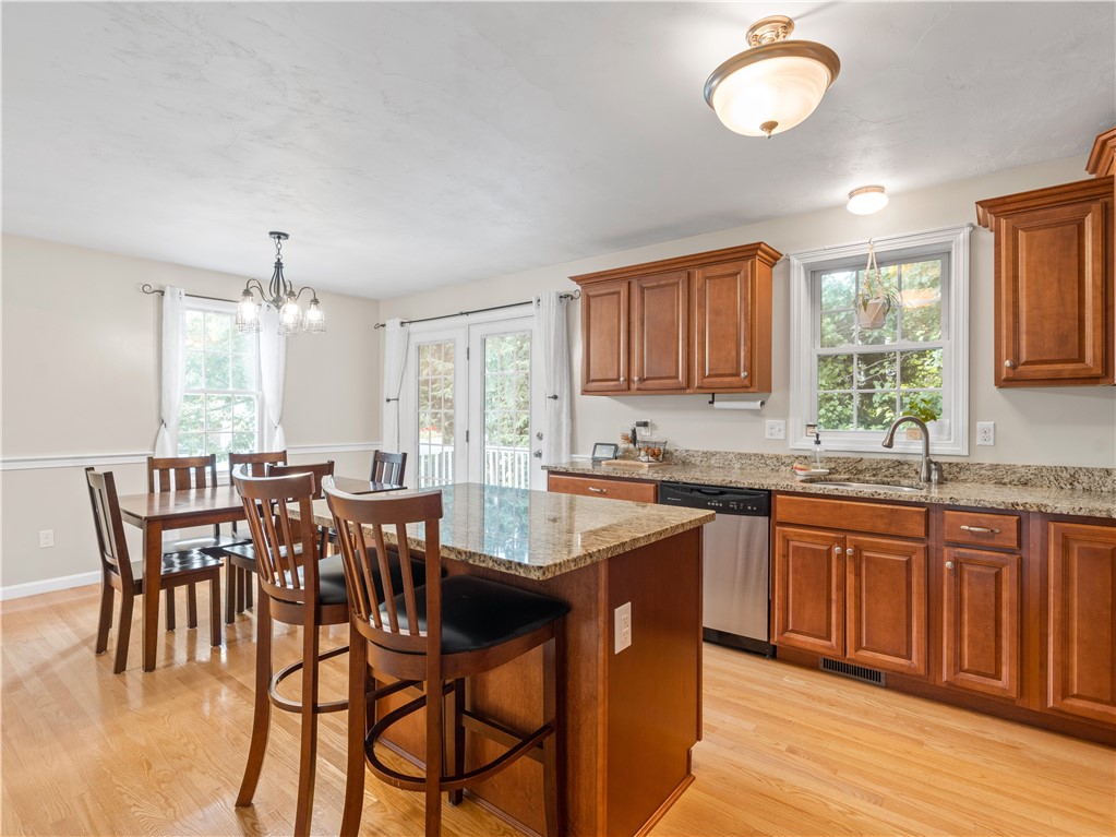 65 Evergreen Road Attleboro, MA 02703 - Photo 10 of 27 Gallery Image 10