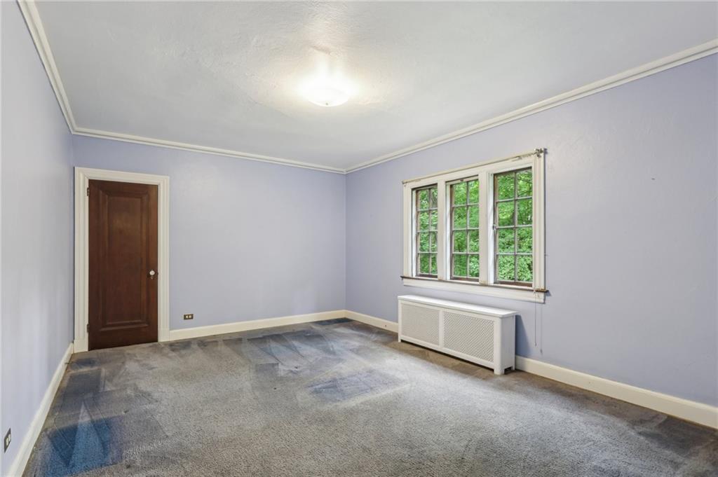 634 West Waldheim Road Pittsburgh, PA 15215 - Photo 25 of 50 an empty room with a window