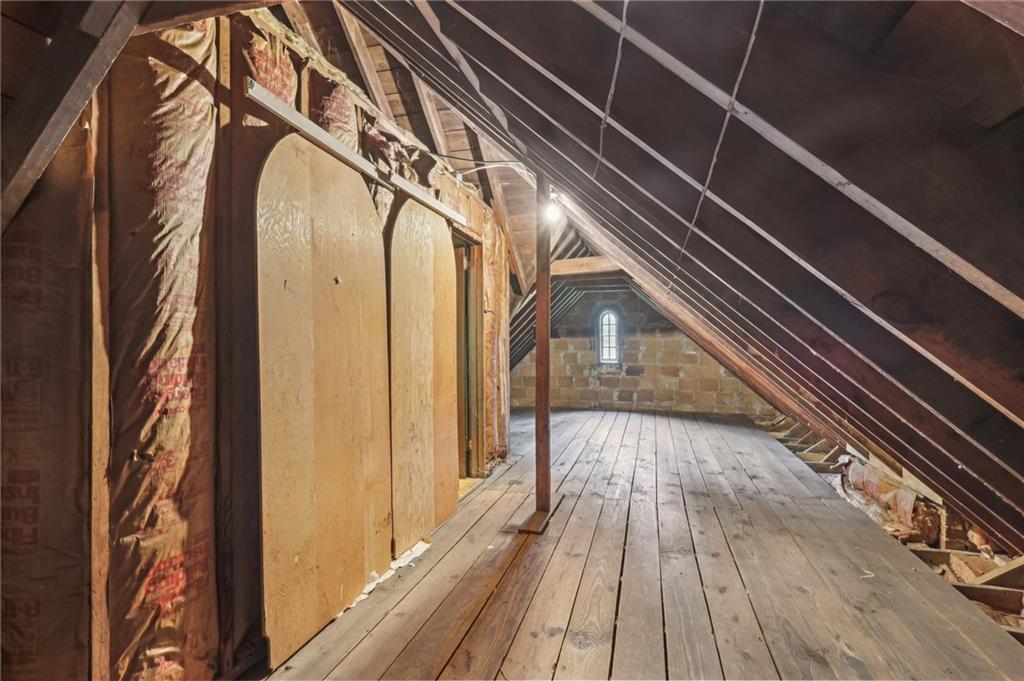 634 West Waldheim Road Pittsburgh, PA 15215 - Photo 42 of 50 a view of wooden floor