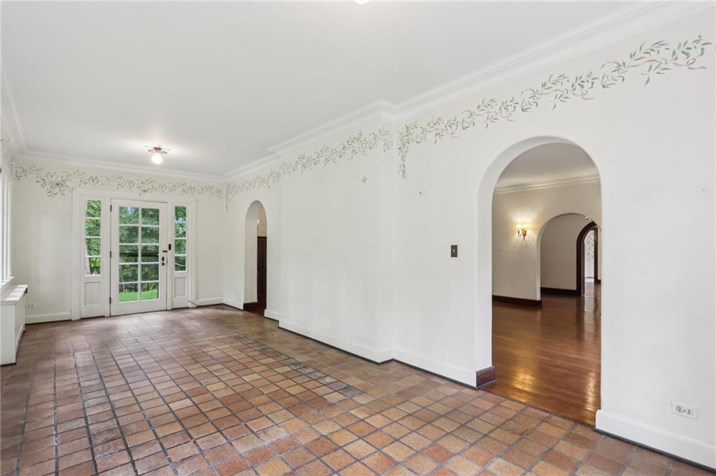 634 West Waldheim Road Pittsburgh, PA 15215 - Photo 10 of 50 a view of a room with windows